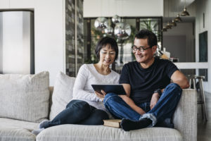 Couple watching movie online using internet bundle