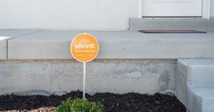 Vivint-sign-in-front-of-porch